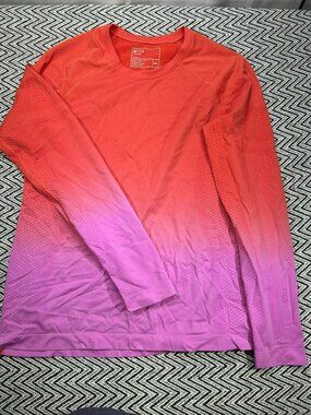 Figs Unisex Seamless Threads For Threads Long Sleeve Shirt 2XL Red To Pink Gradi